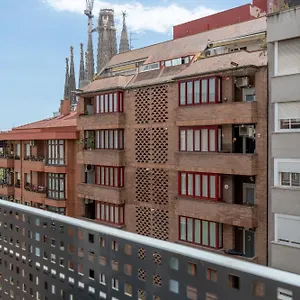 Ola Living Sagrada Familia Испания